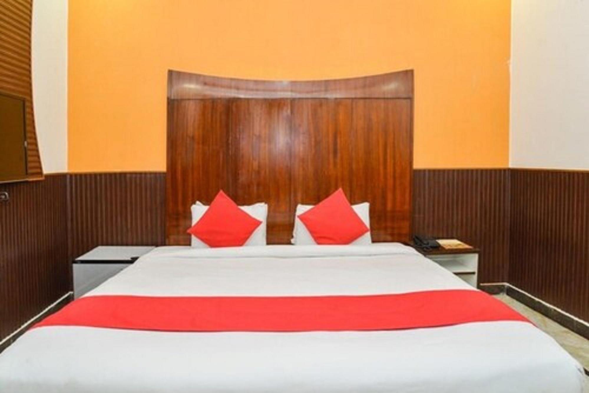 Hotel Shanti House New Delhi Karnail Singh Stadium Gate No 1 Exterior foto